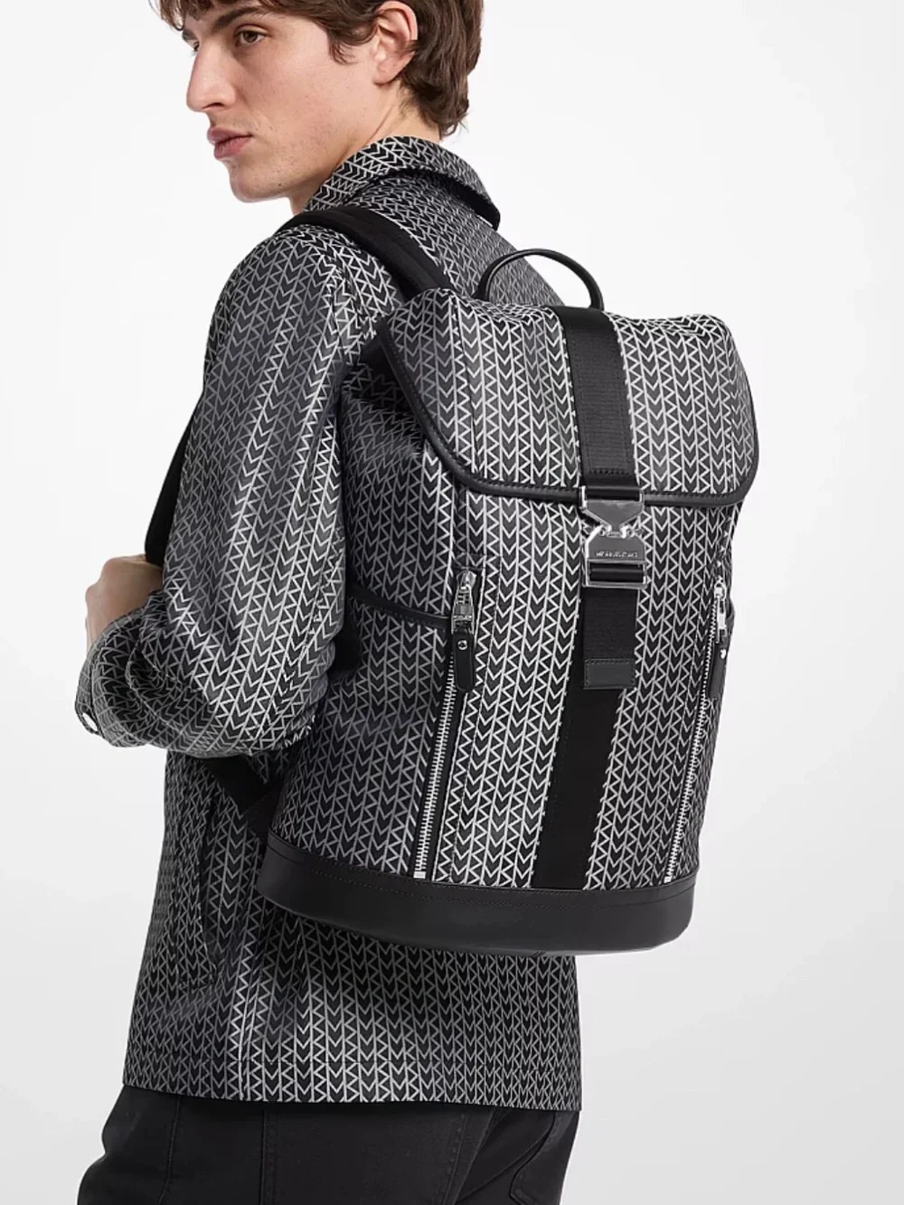 MICHAEL KORS | Men’s Logo Jacquard Aviator Backpack